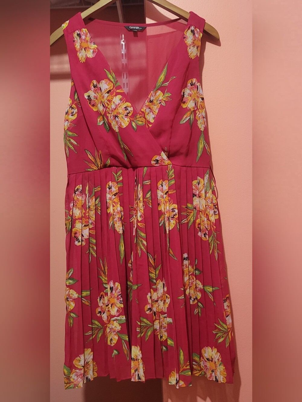 George Rose-Pink Floral Pleated Midi Dress